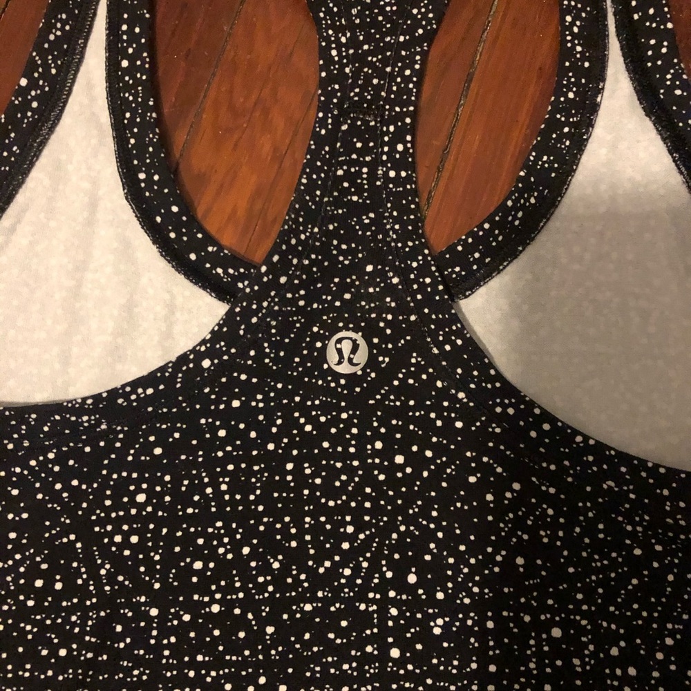 LULULEMON TOP